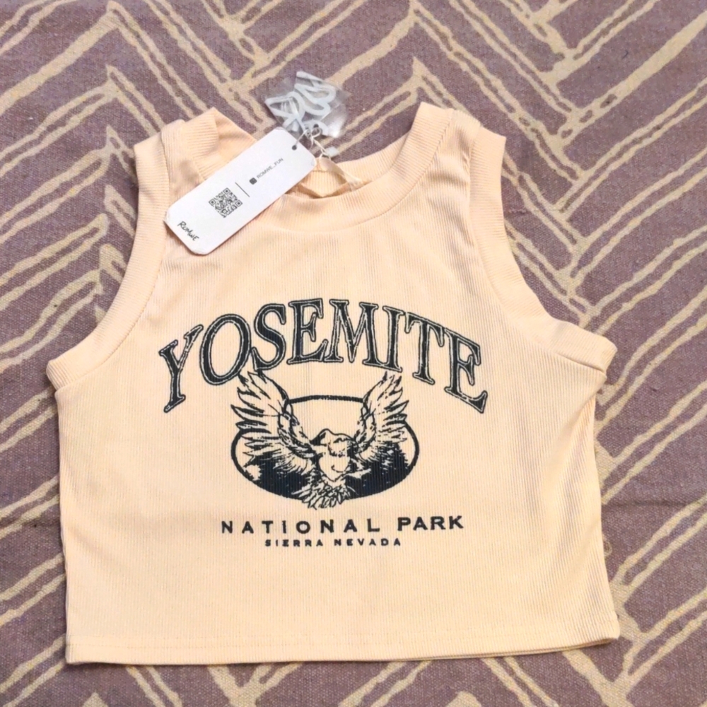 Yosemite crop tee